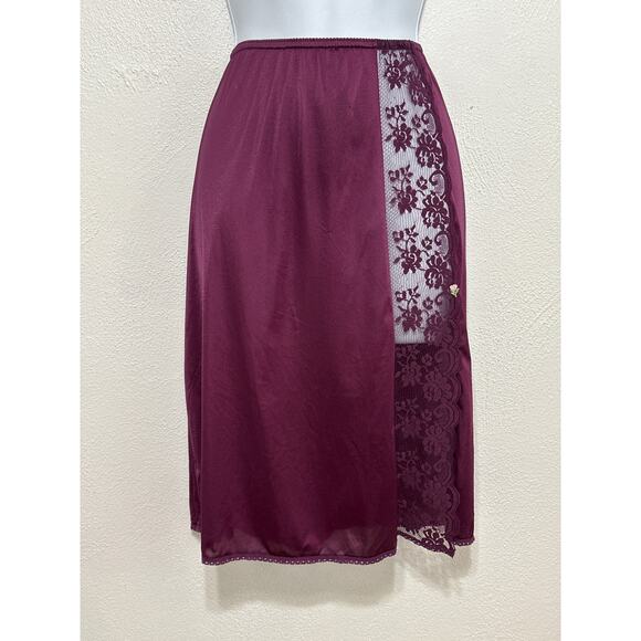 VTG Chantilly Maidenform Union made Slip Skirt Lace Font Slit M Burgundy Trendy - Picture 1 of 14